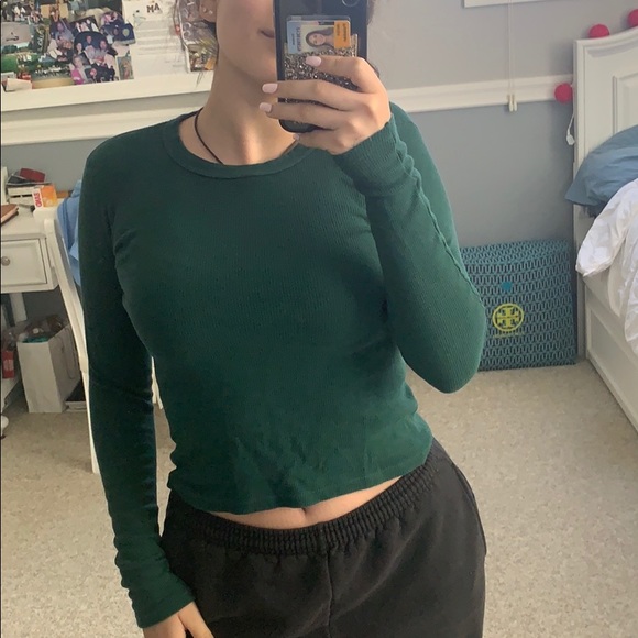 Brandy Melville Green Long Sleeve 